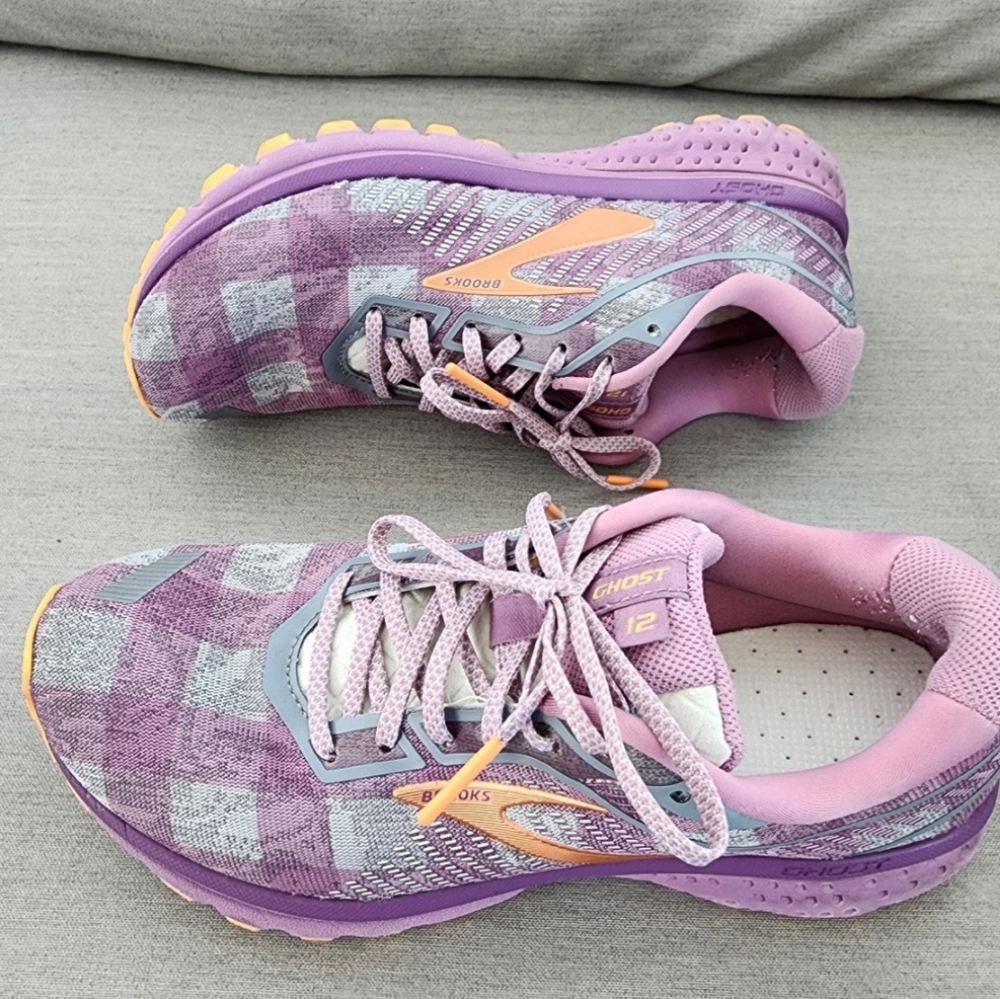 Brooks Ghost 12